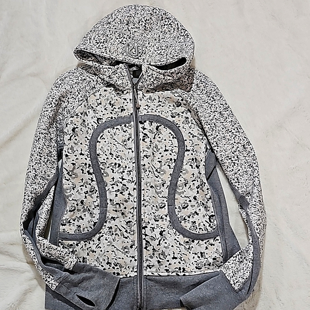 Lululemon Scuba Sz 12